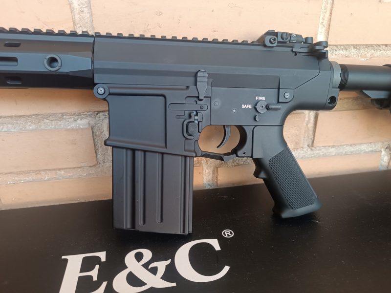 SR25 E&C