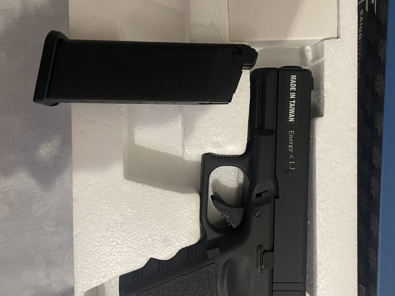 Glock Saigo 23 y paquete de 1kg de balas