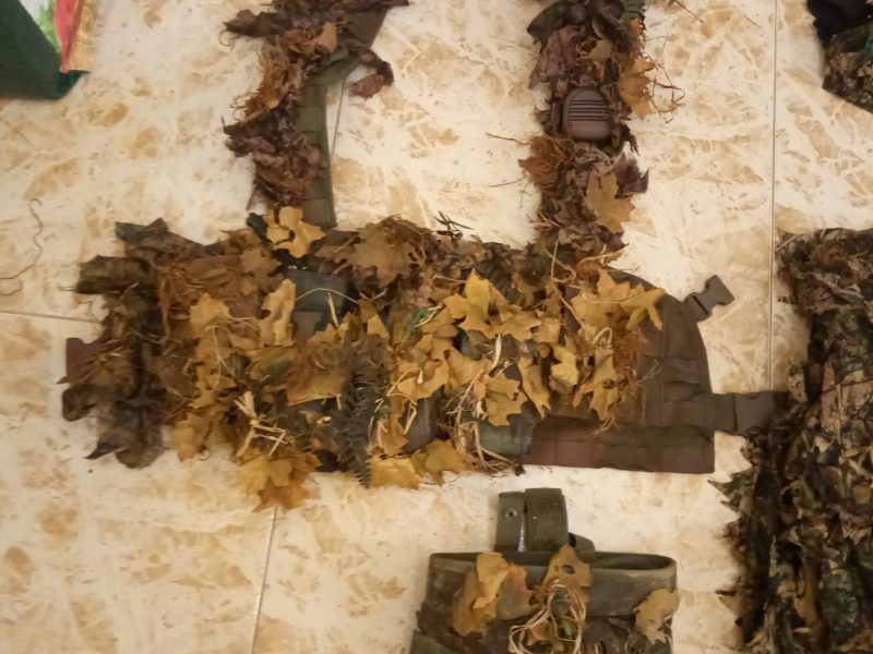 Ghillie 3d otoño + Chest rig + Mascara + Dump Pouch
