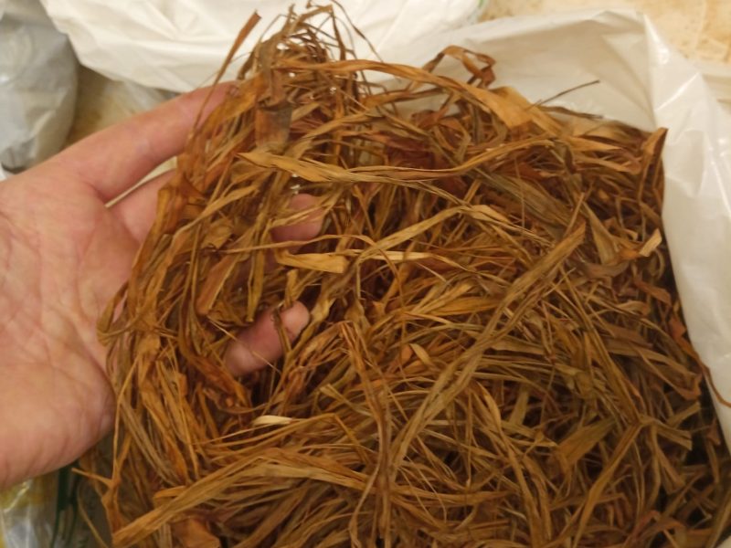Manto ghillie con capucha