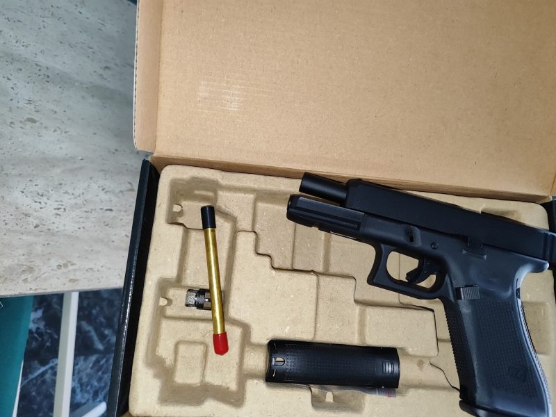 WE Airsoft Glock 17