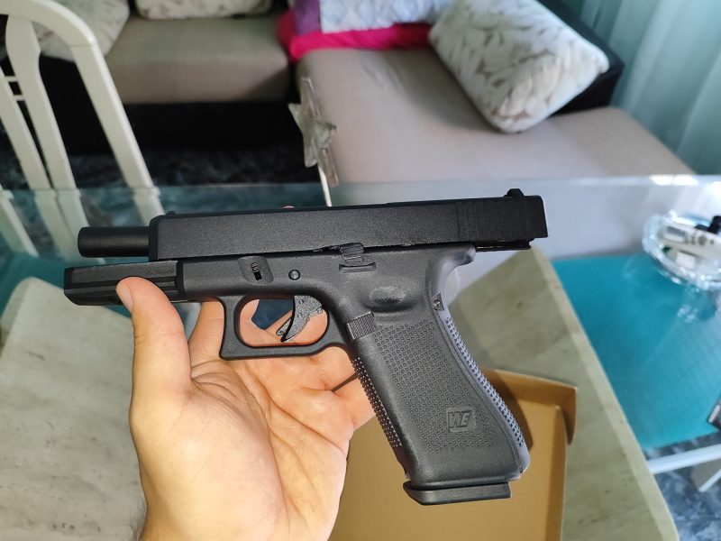 WE Airsoft Glock 17