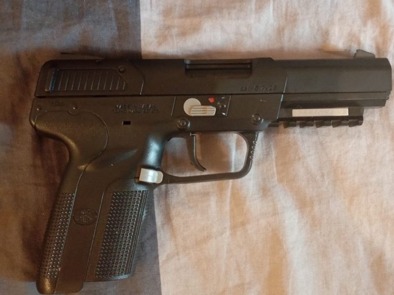 Tokyo Marui F-N 5.7