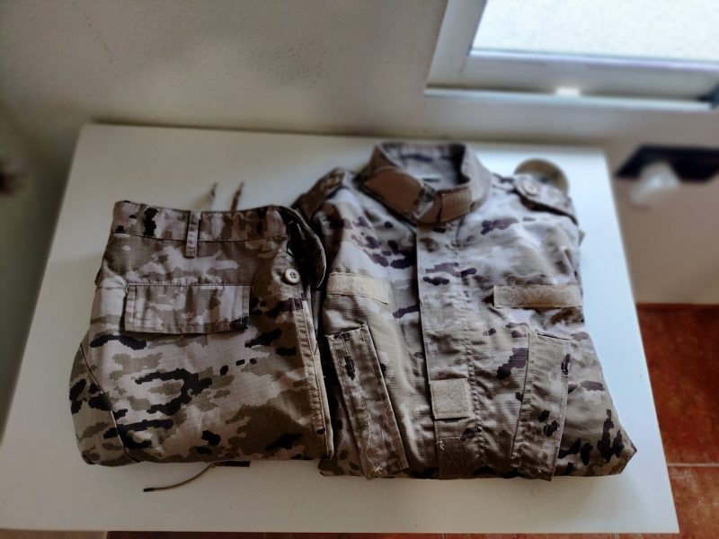 uniforme desertico talla M-L