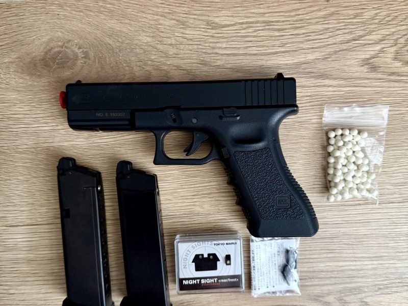 Airsoft Glock 17 3ª Gen. Tokyo Marui.