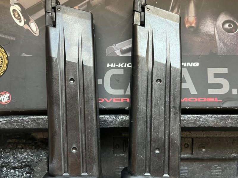 Tokyo Marui 5.1 + 2 cargadores
