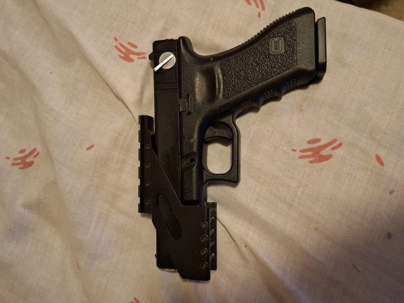 Pistola