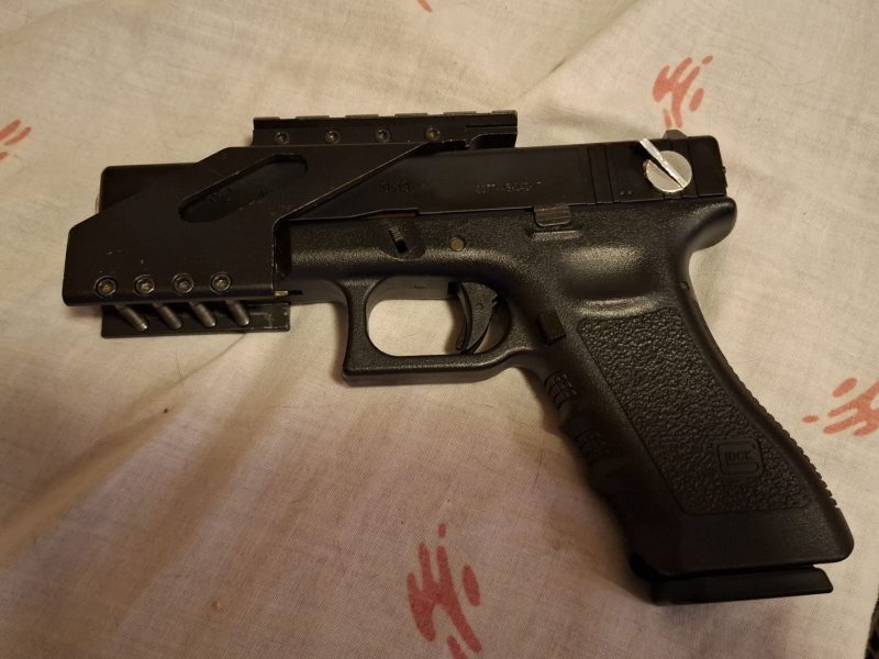 Pistola