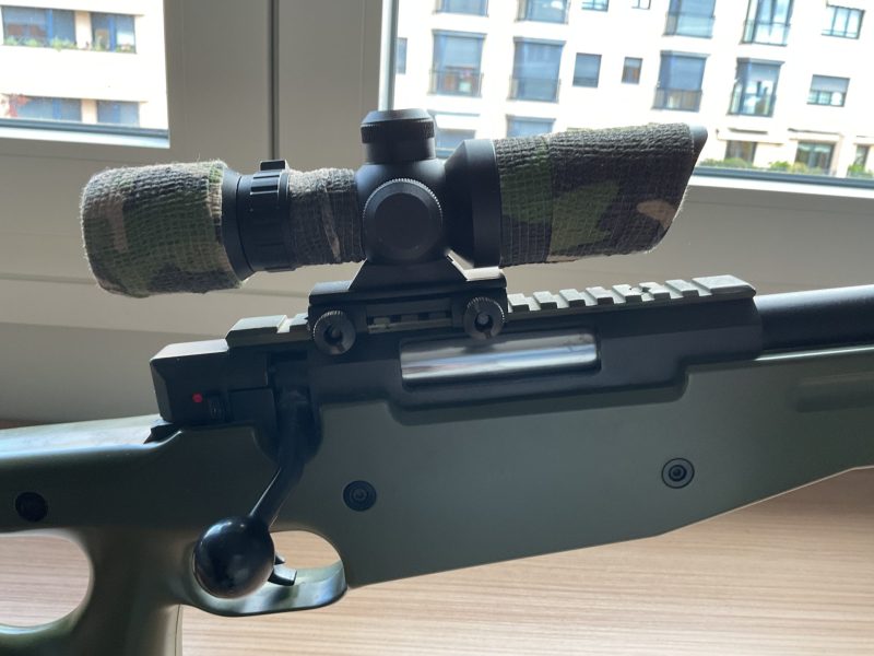 L 96. De SAIGO, con visor 3-9x30