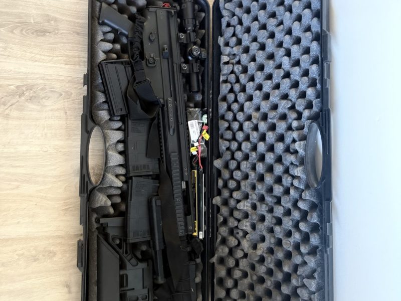 FN Scar H-TPR Cybergun negro