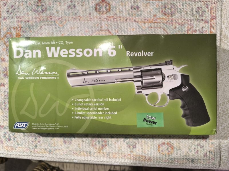 Dan Wesson 6" CO2 6mm Full metal