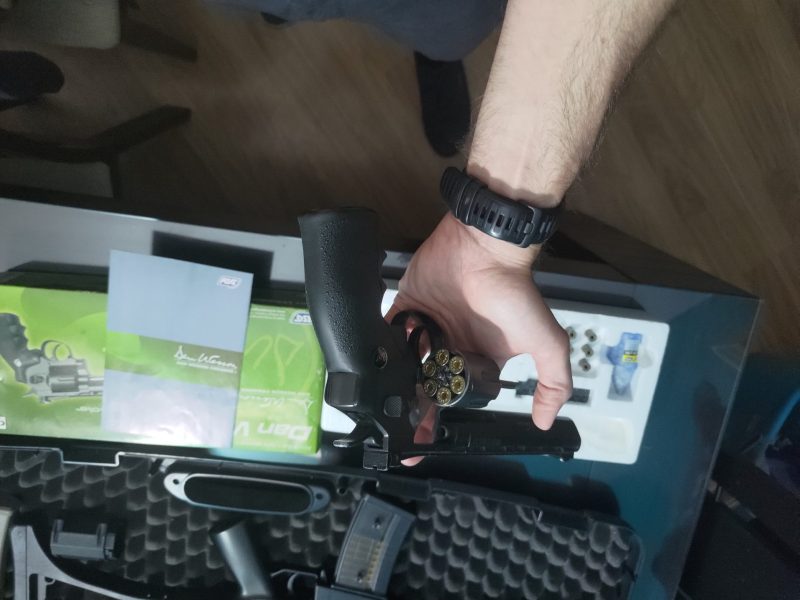 Revolver Dan Wesson 8'
