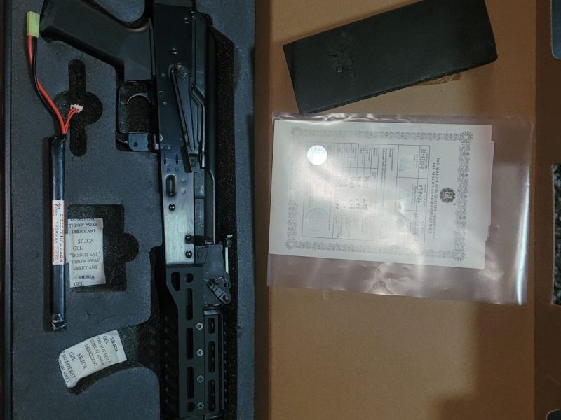AK E&L NUEVA CON BATERÍA