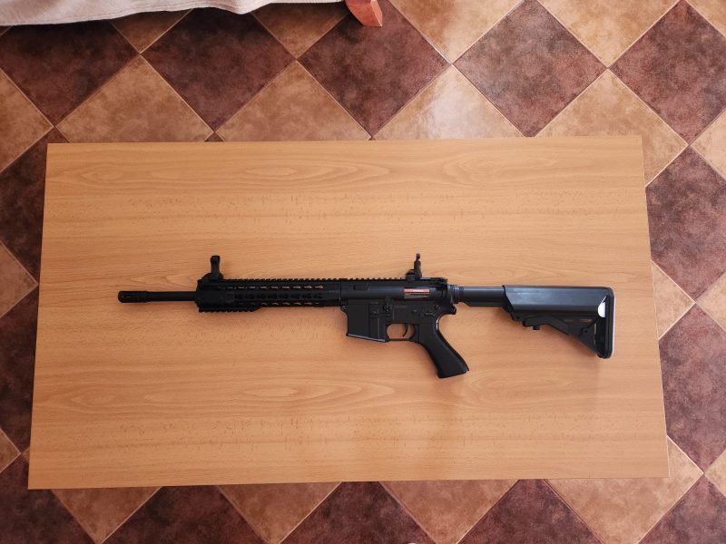 Replica M4, Eléctrica, Negra