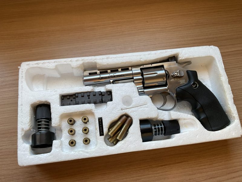 Revolver Dan Wesson 4’’ de CO2