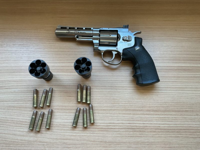 Revolver Dan Wesson 4’’ de CO2