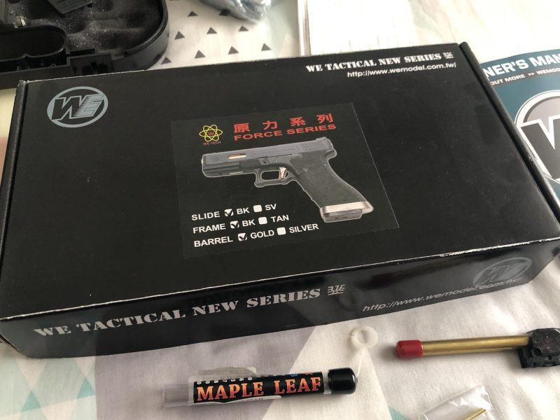 Glock 17 WE G-Force + Kit Maple Leaf