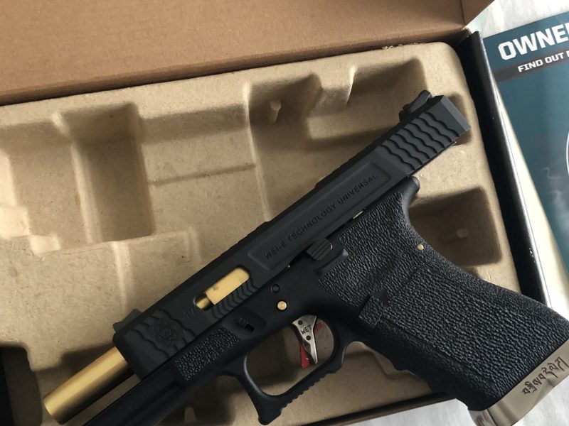 Glock 17 WE G-Force + Kit Maple Leaf