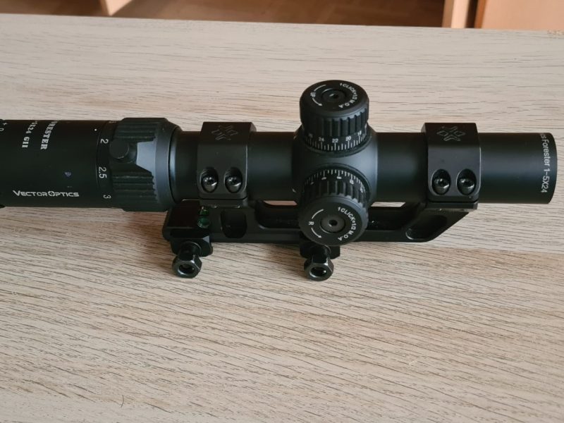 Vector optics forester 1-5x24
