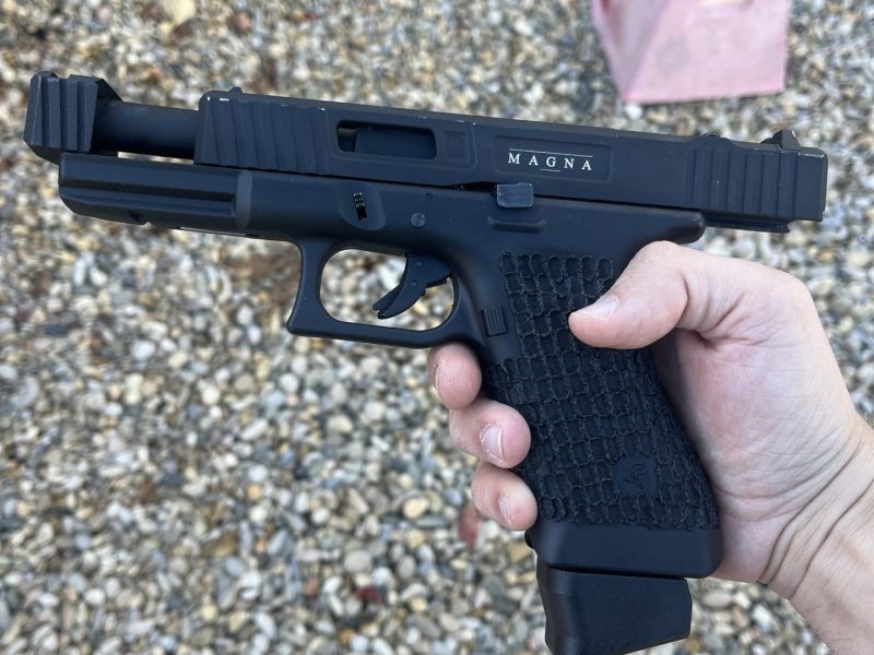 Glock 17 secutor magna custom
