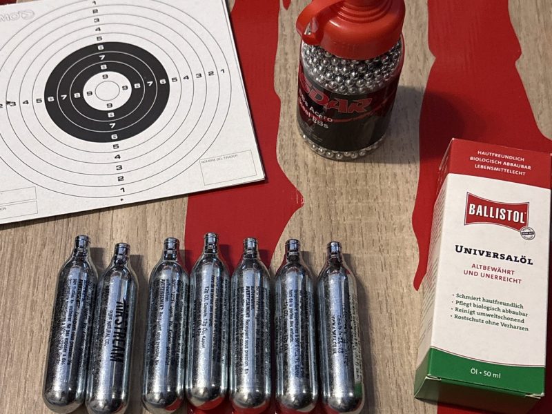 Pack completo Pistola CO₂ Red Alert RD-1911 Blowback + CO₂ + BBs + Ballistol (nuevo)