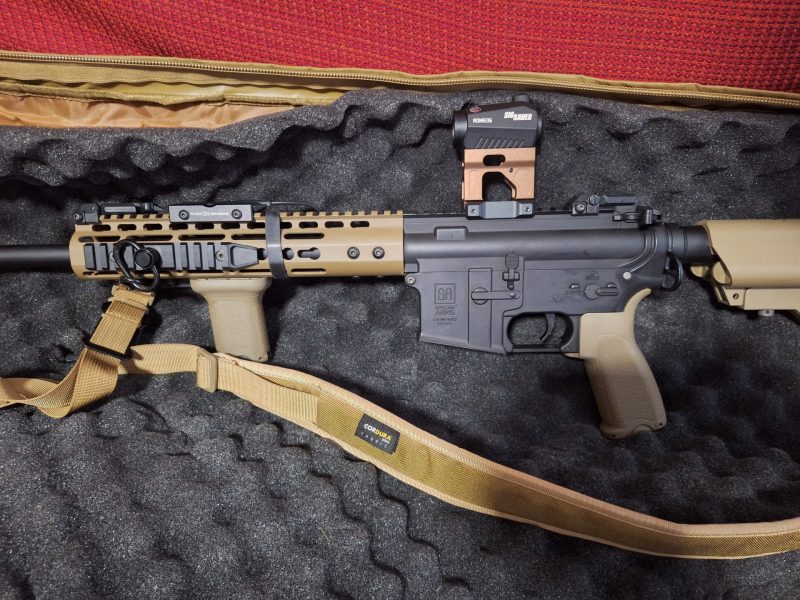 Réplica M4 Specna Arms SA-E09 Negra/Tan