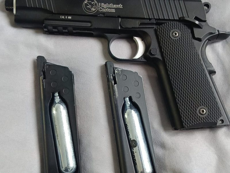Vendo rwa nighthawk custom recon