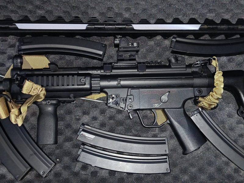 Vendo mp5 de Cyma blue edition con 4 cargador midcap y 2 higcap