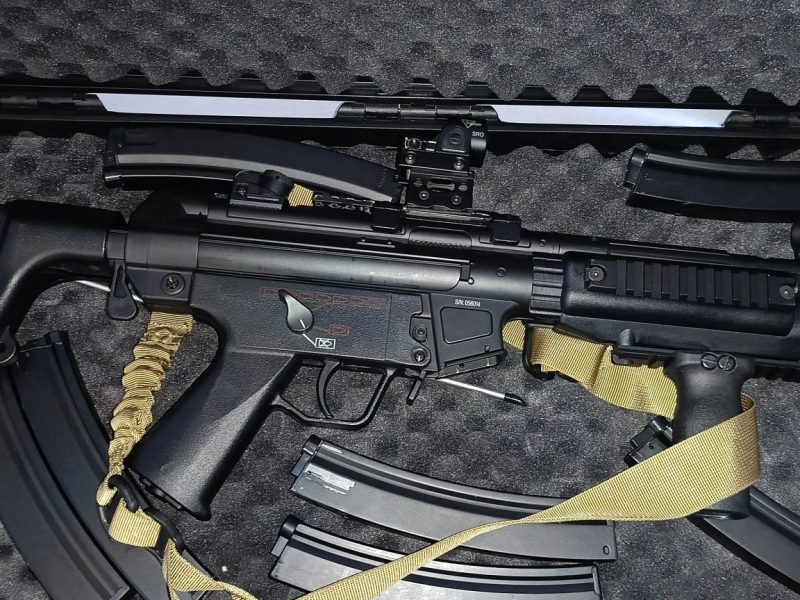 Vendo mp5 de Cyma blue edition con 4 cargador midcap y 2 higcap