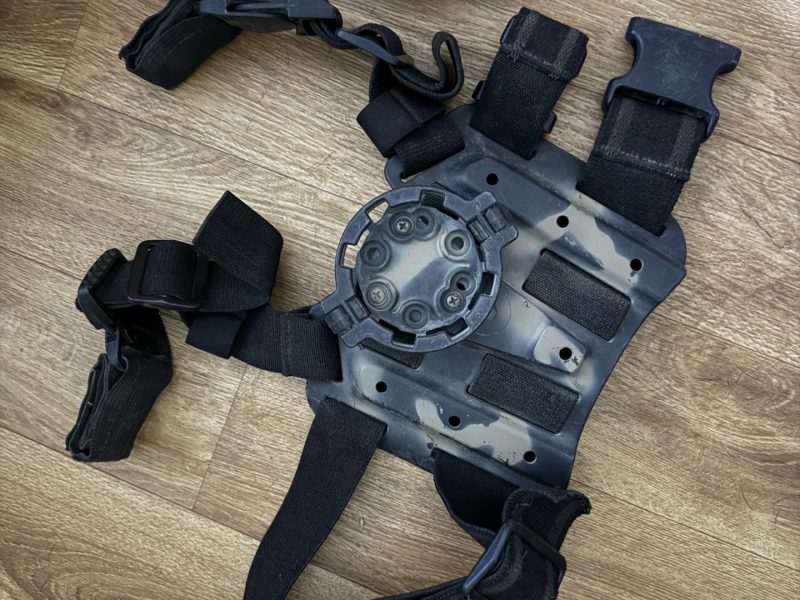 Pistolera Pernera original Blackhawk