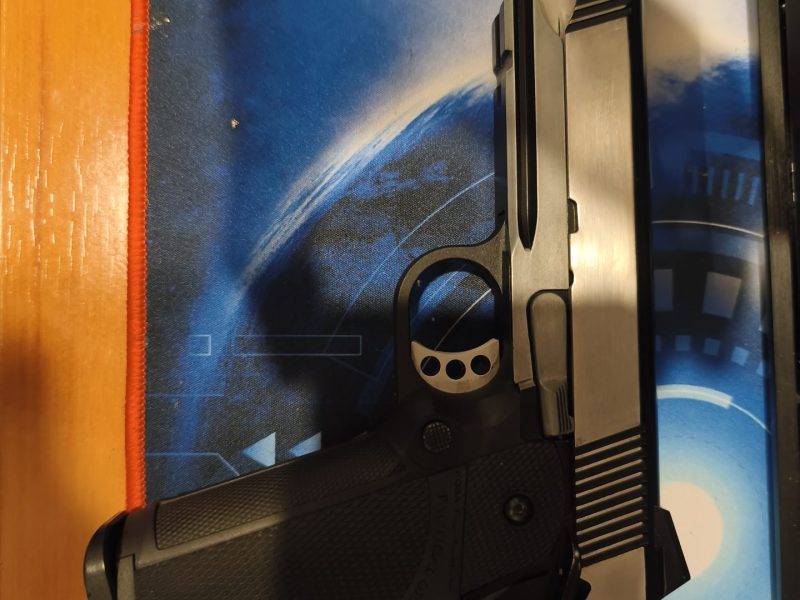 KP19 & Hi capa 5.1 KJW