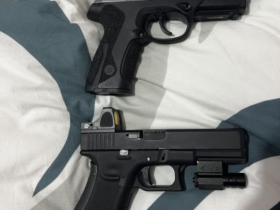 Glock17 y Beretta px4 WE