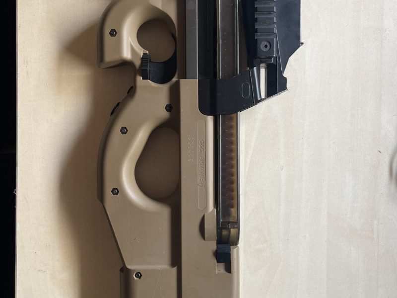 P90
