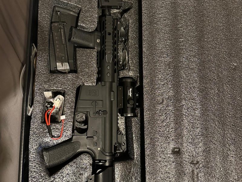 Airsoft Speca Arms SA-E 12 EDGE PDW con accesorios