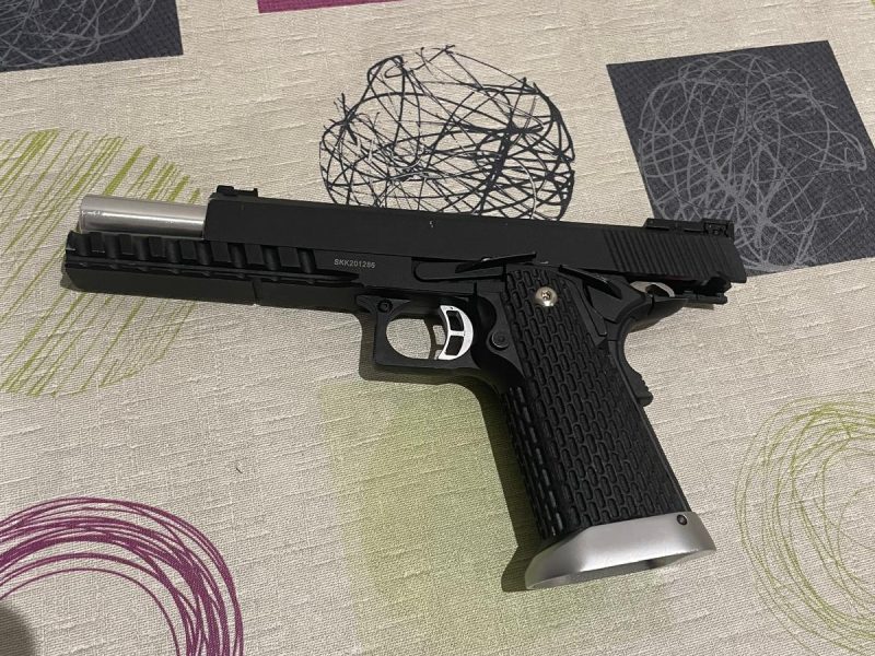 Pistola Hi-Capa KJ Works KP-06 Full Metal Negra/Plata