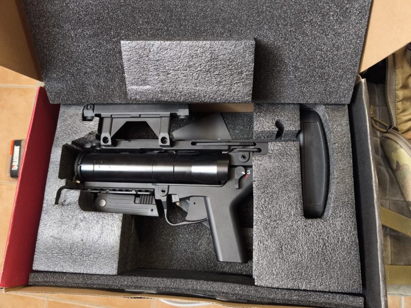 Lanzagranadas M320 de la marca ARES
