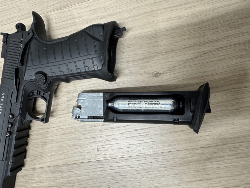 PISTOLA DE AIRE COMPRIMIDO UMAREX ACEGUN 4,4mm