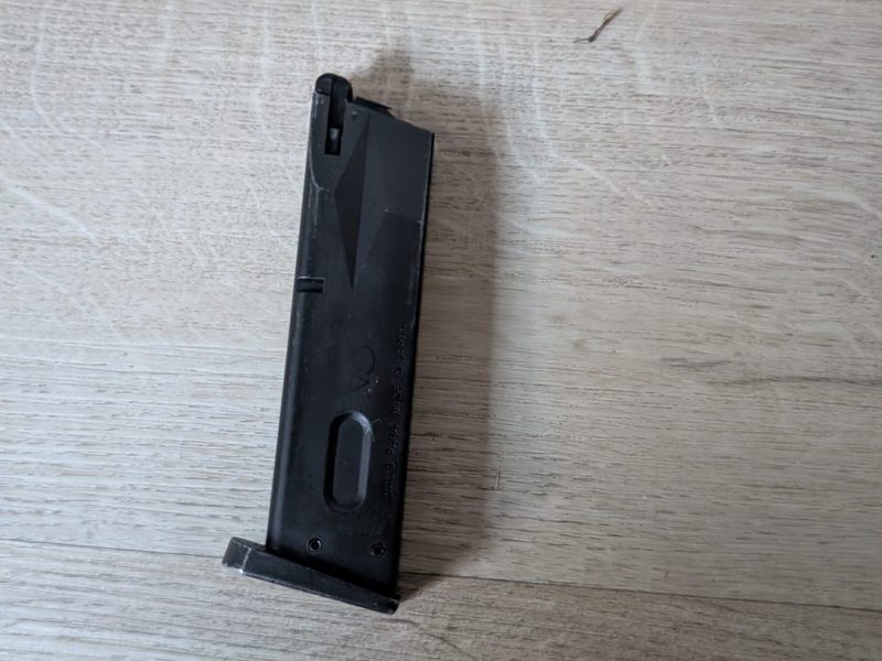 Pistola Beretta M9