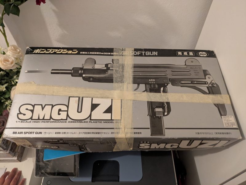 SMG UZI (Subfusil Uzi). Marui (Tokyo Marui).