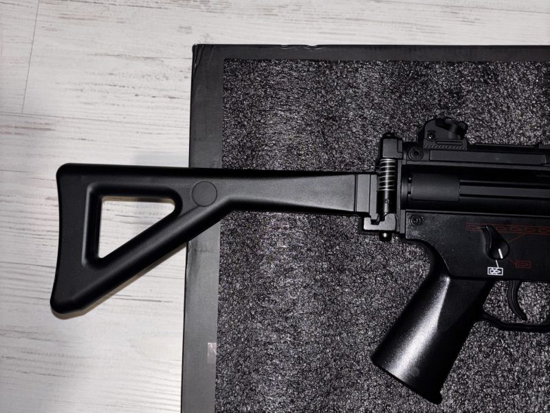 MP5K Full Metal completamente nuevo (con balines - sin/con cargador)