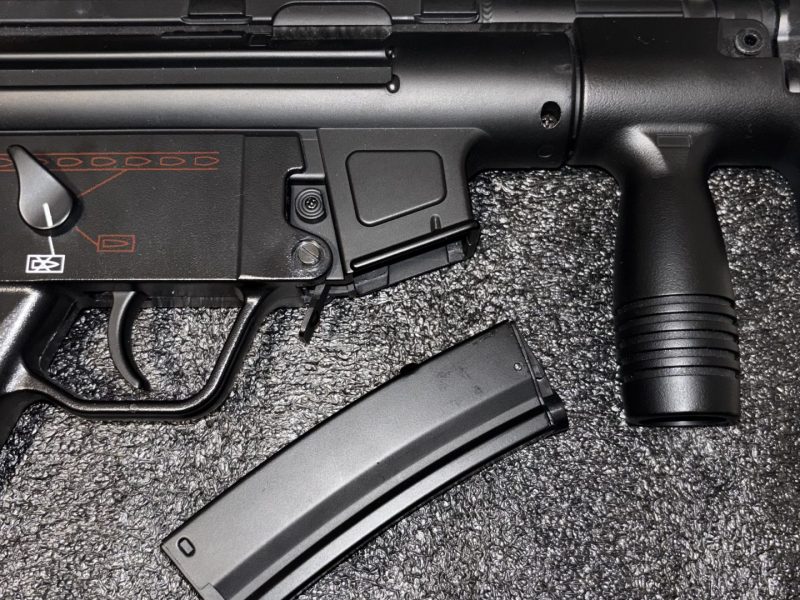 MP5K Full Metal completamente nuevo (con balines - sin/con cargador)