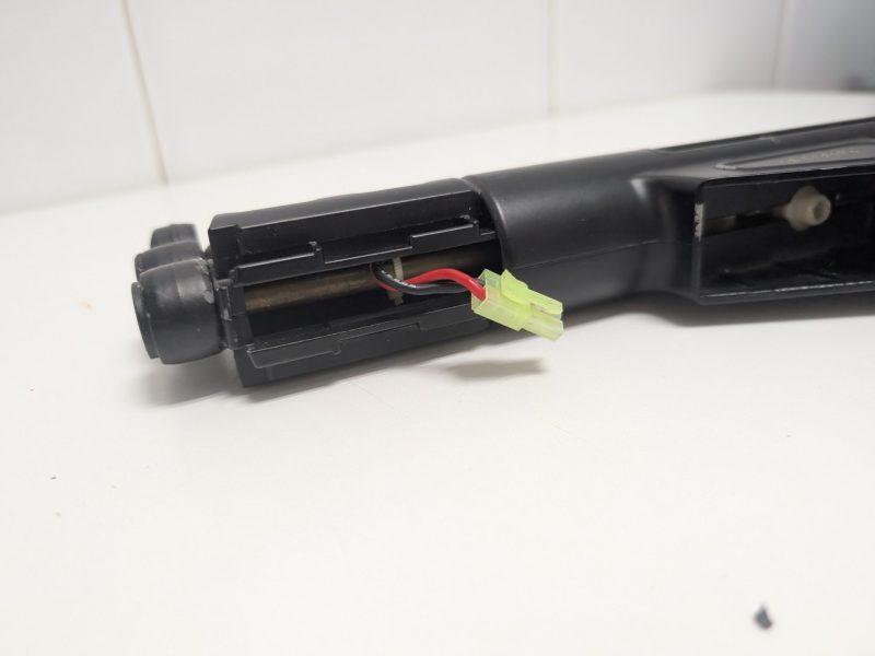 Réplica Airsoft eléctrica para reparar o piezas