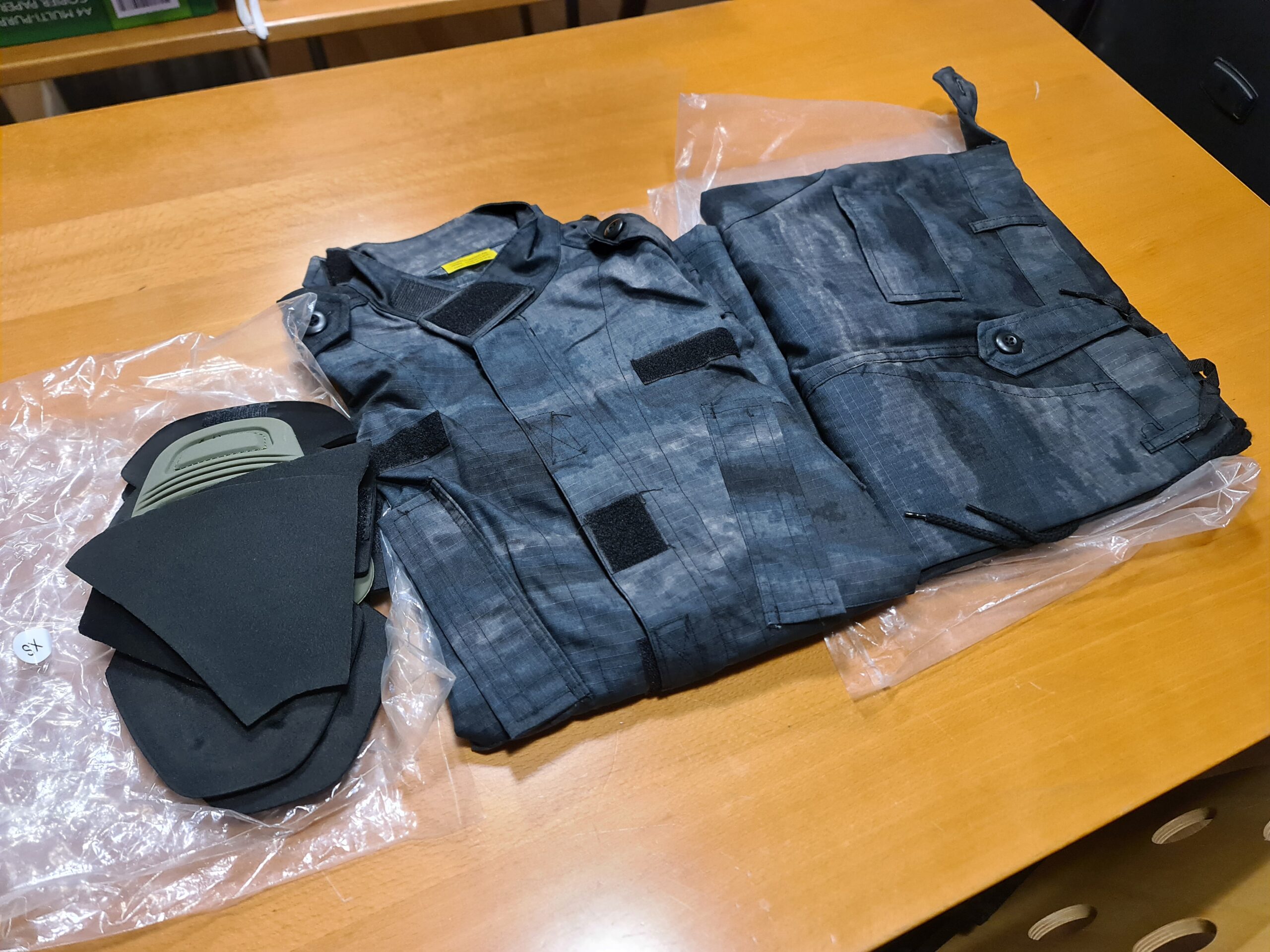 Uniforme ATACS-AU SMALL-REGULAR