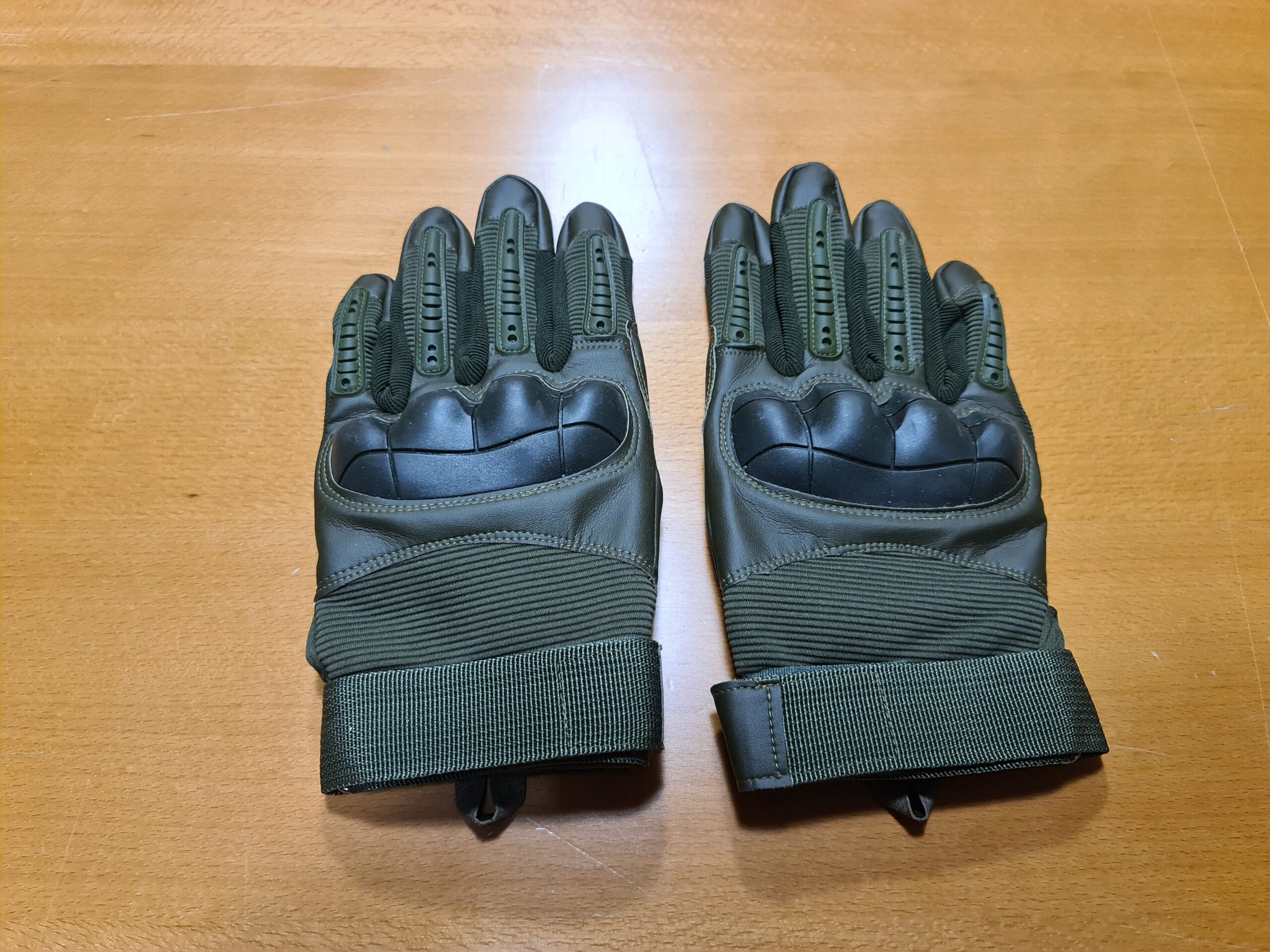 Guantes tacticos verdes