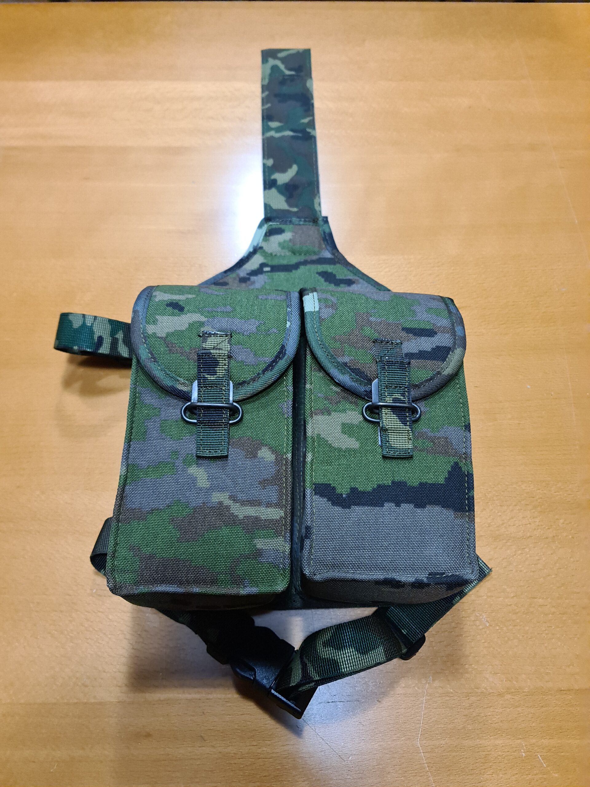 Bolsillo Molle de pierna Boscoso Español