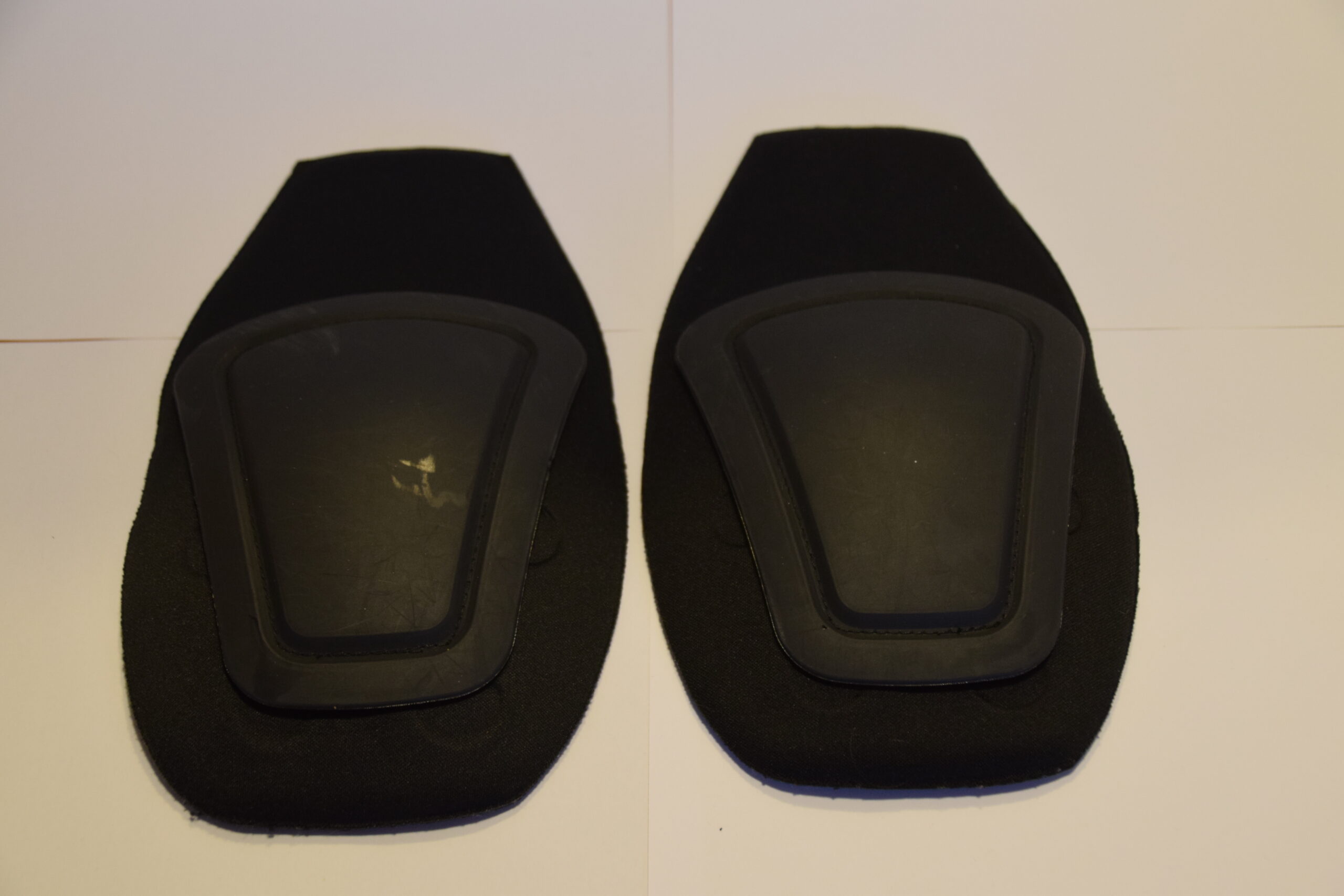Rodilleras negras