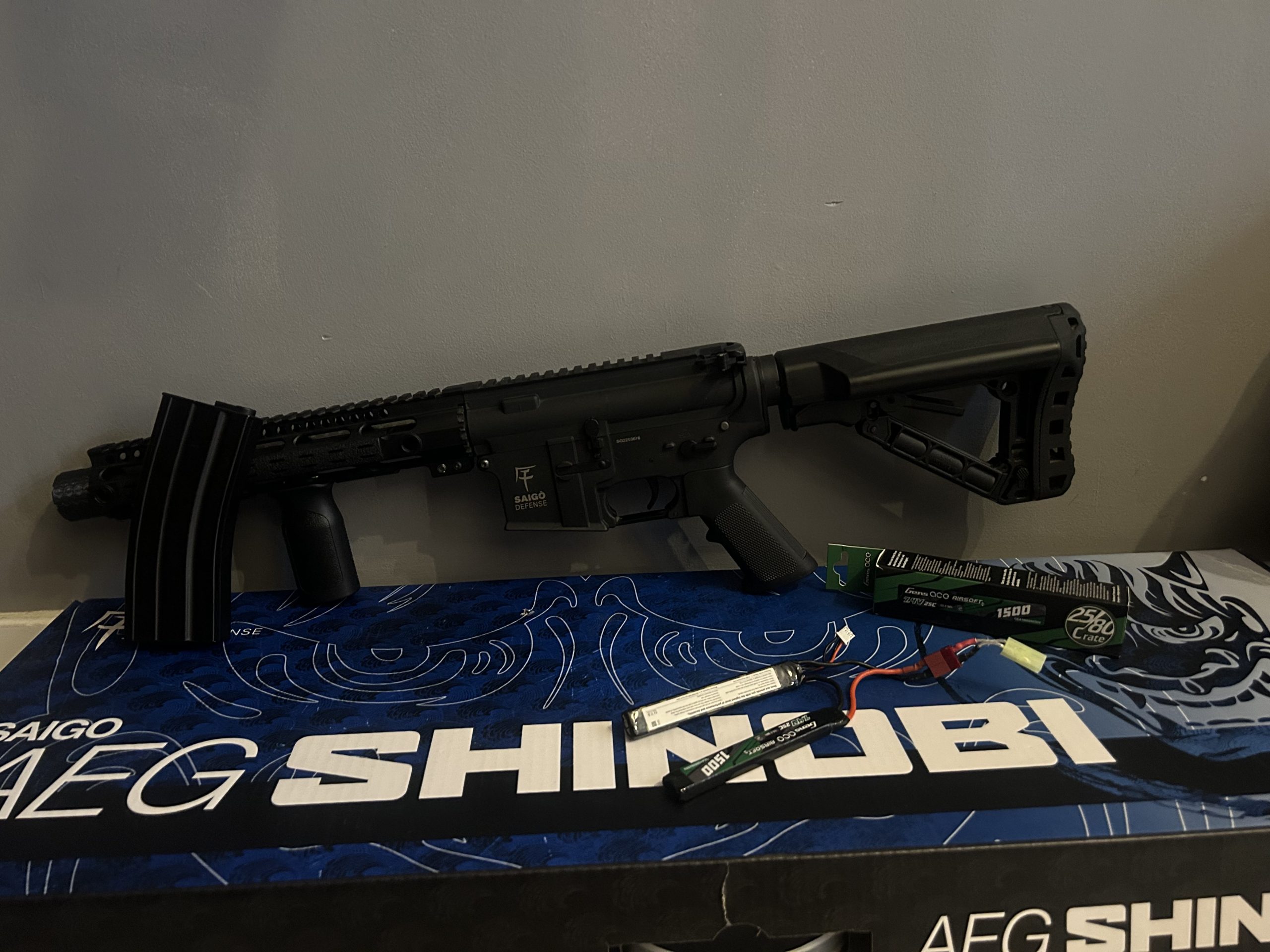 Vendo M4 saigo defense, con batería gens, grip vertical i cargador HI-CAP