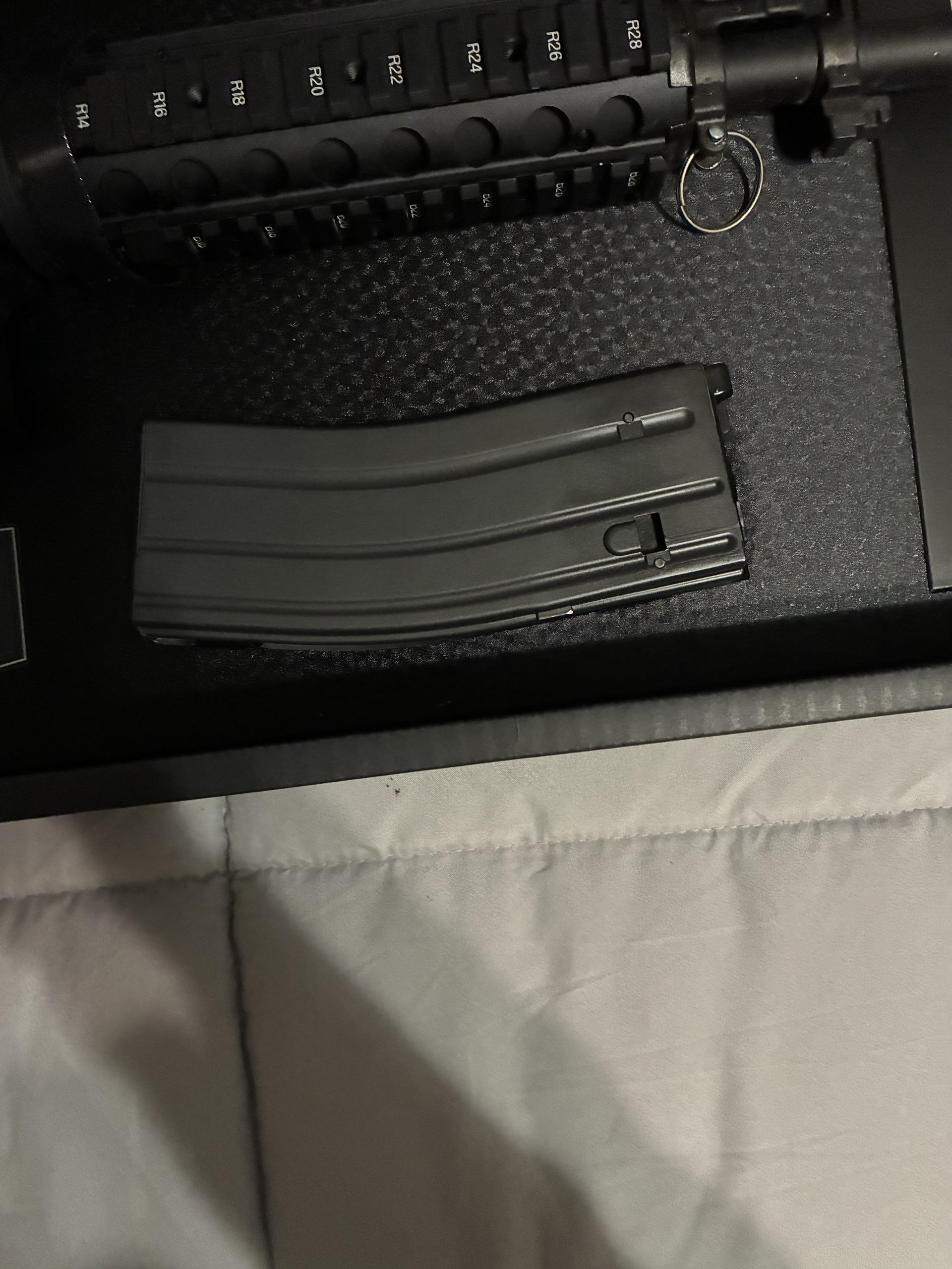 TOKYO MARUI MWS M4 GBBR + 2 CARGADORES