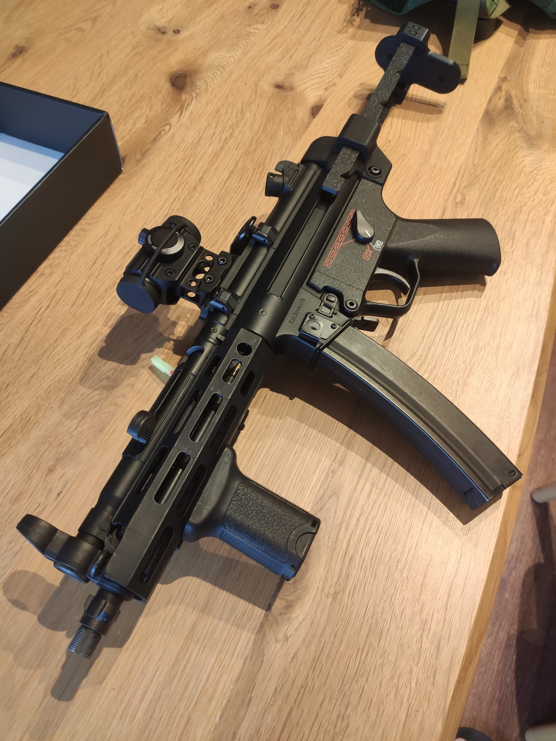 Mp5 Tokio Marui custom+ extras