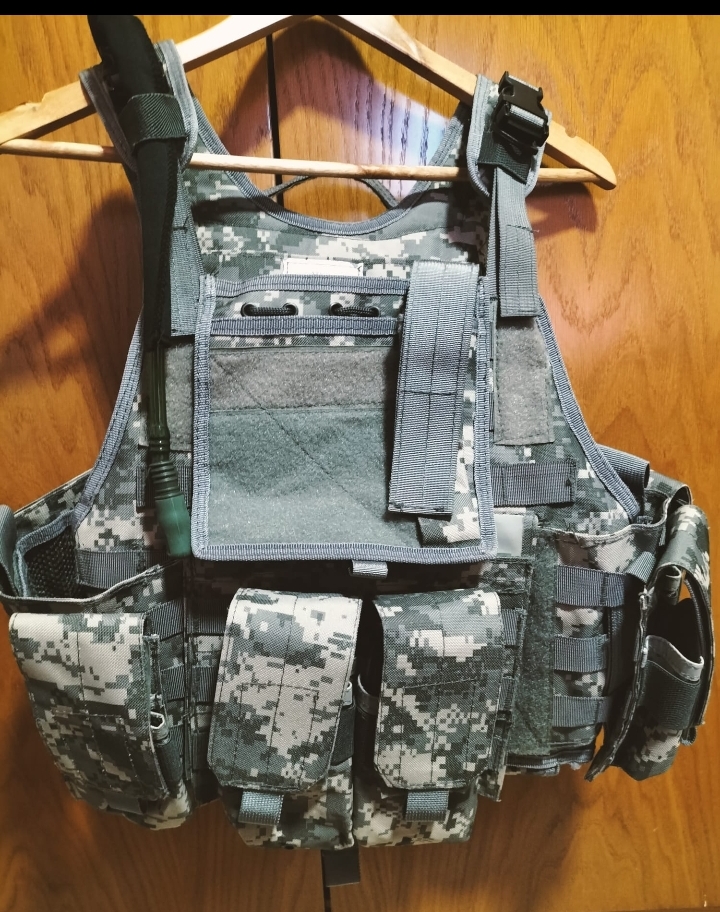 Chaleco MFH Ranger UCP